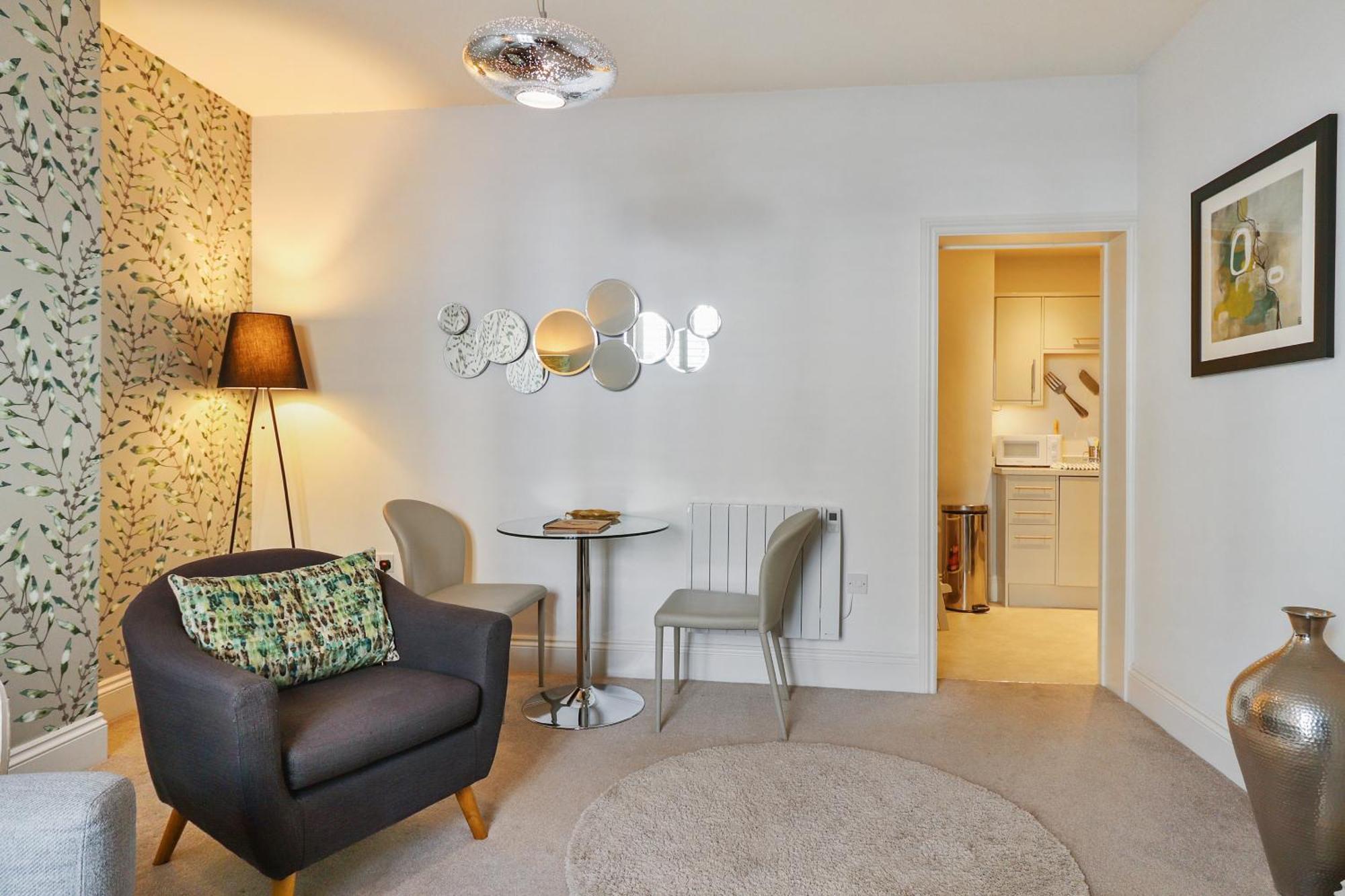 Apartamento 3, Gainsborough House