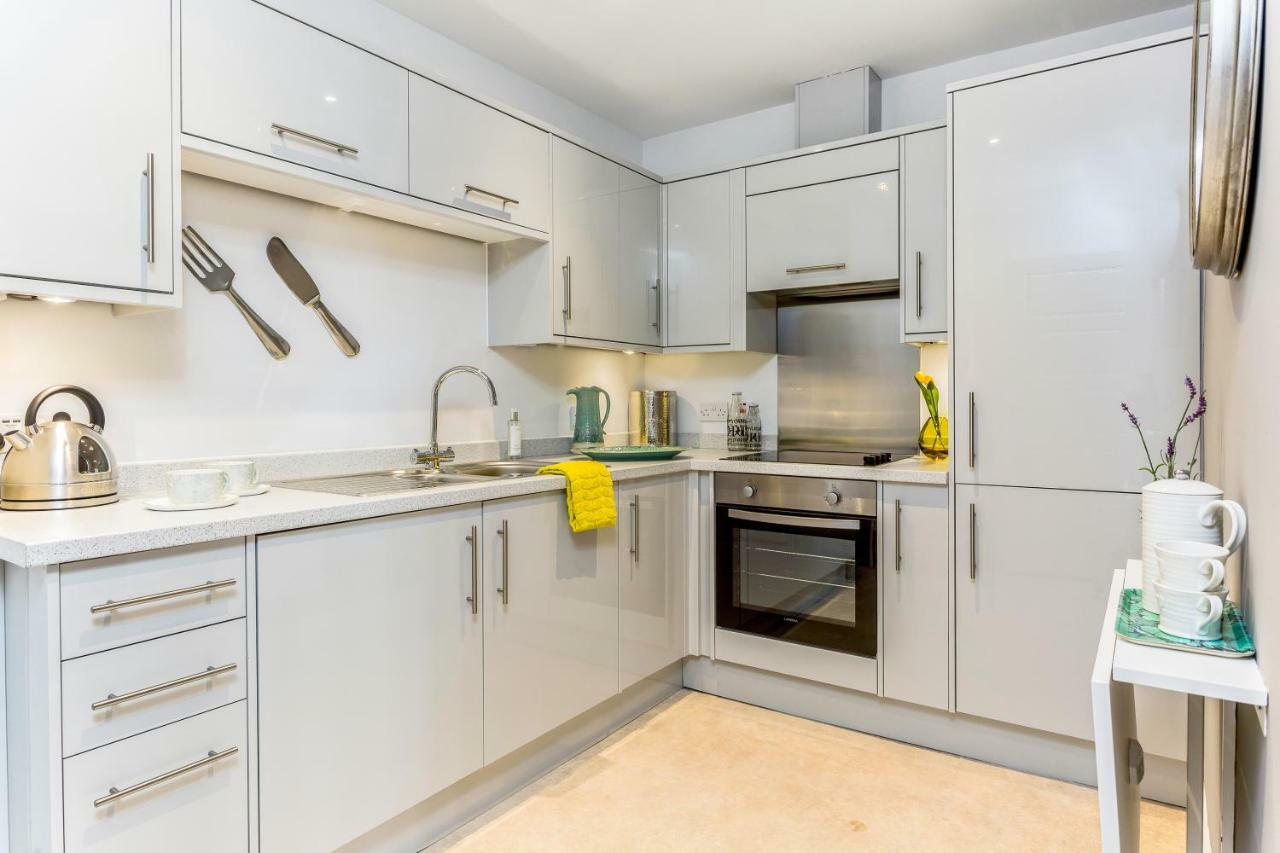 Apartamento 3, Gainsborough House *